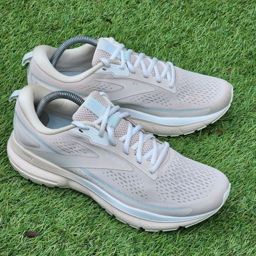 BOOKS TRACE 3 - Women's Athletic Shoes - SIZE 10.5B - Picture 3 of 9